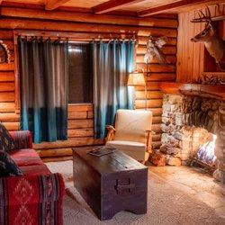 Circle Bar Guest Ranch - Wildlife Cabin