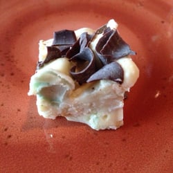 Restaurant Boven De Planken - Een van de vele toetjes: witte chocolade met marshmallow.