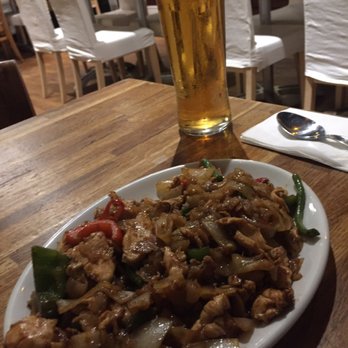 The Heron - Drunken Noodles, ordered "off menu" - Pubs Near Me - London, XGL The Heron - Drunken Noodles, ordered "off menu" - Pubs Near Me - London, XGL