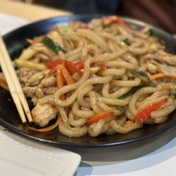 Fujiya Ramen Sushi Bar - Yaki Udon