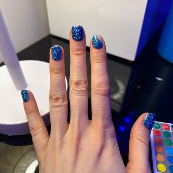 Refresh Nail Spa - Nail Salons Near Me - New York, New York