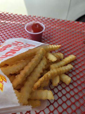 Port Drive In by null