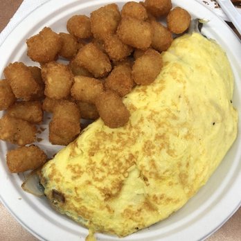 Button Up Cafe - Mushroom and spinach omelette with perfect golden and crispy tater tot's - Breakfast & Brunch Near Me - Pearl City, Hawaii Button Up Cafe - Mushroom and spinach omelette with perfect golden and crispy tater tot's - Breakfast & Brunch Near Me - Pearl City, Hawaii