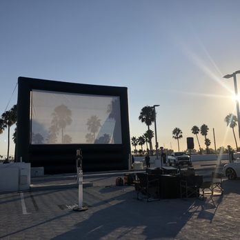 2ND & PCH - Shopping Centers Near Me - Long Beach, California