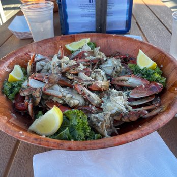 Peck's Old Port Cove - Garlic crabs! - Seafood Near Me - Crystal River, Florida