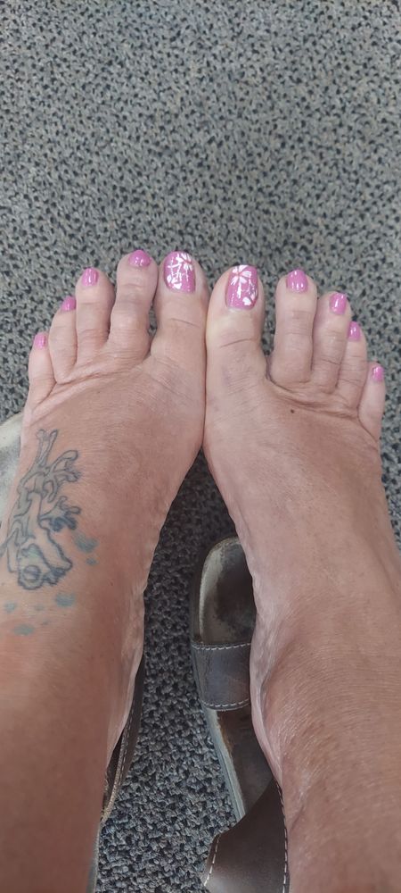 Nice Nails Logo