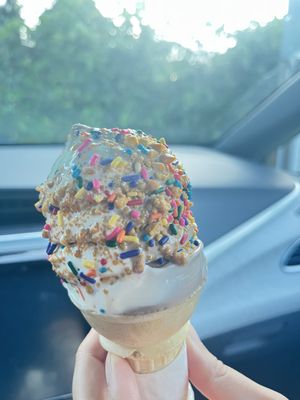 Conny's Creamy Cone by null