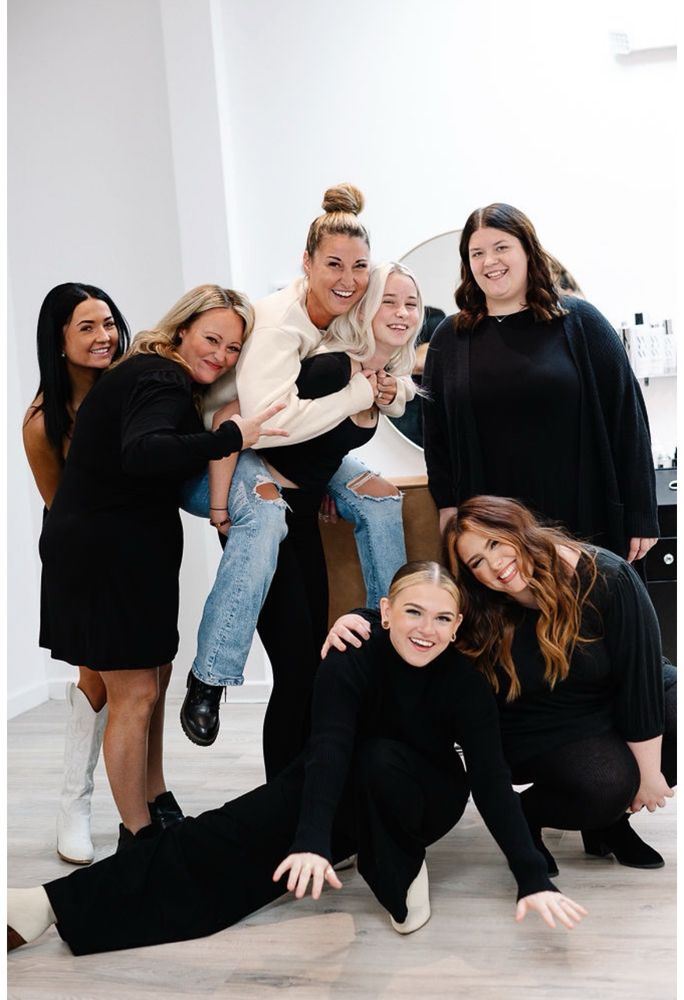 Paint Hair Salon Logo