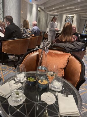 American Bar by null