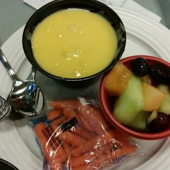 Flo's V8 Cafe - Kids Macaroni and Cheese - Cafes Near Me - Anaheim, California