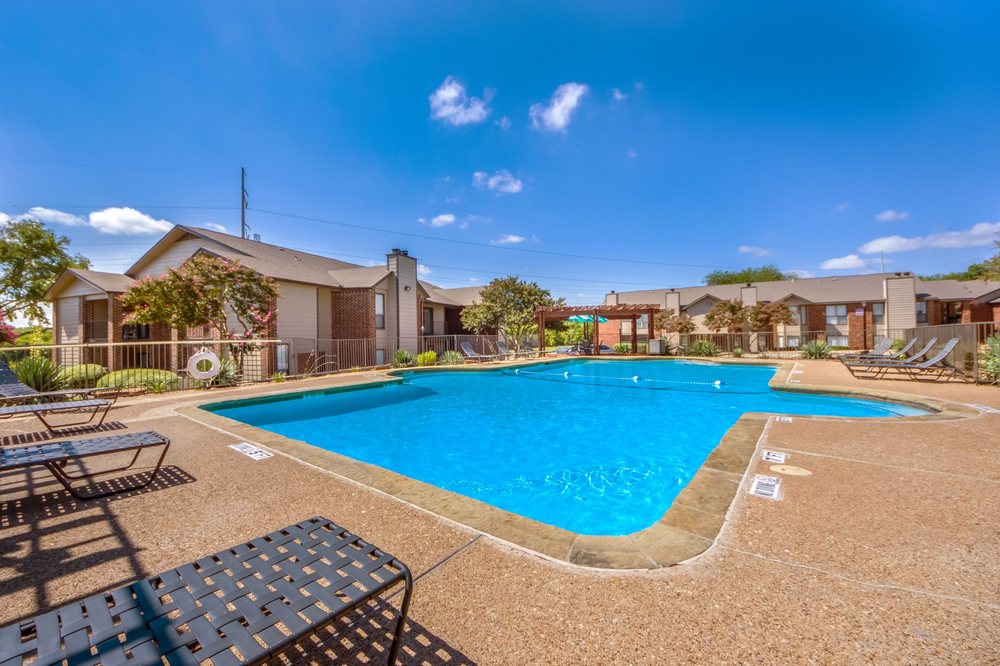 VALLEY CREEK APARTMENTS Updated September 2024 20 Photos 2822