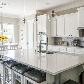 Sparkly Cleaning Service - Sparkly House Cleaning Milwaukee - Home Cleaning Near Me - Milwaukee, Wisconsin Sparkly Cleaning Service - Sparkly House Cleaning Milwaukee - Home Cleaning Near Me - Milwaukee, Wisconsin