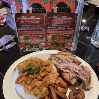 Via Al Paraiso - Roasted pork, white rice, pink beans with yellow bananas - Spanish Near Me - Waterbury, Connecticut