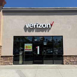 Exterior photo of Verizon - San Diego, California Exterior photo of Verizon - San Diego, California