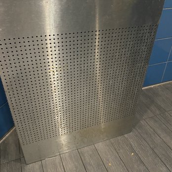 Benihana - Everything was dirty seems like they don't care about the upkeep - Teppanyaki Near Me - Arcadia, California