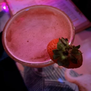 Tipsy Flamingo - Martini - Cocktail Bars Near Me - Miami, Florida Tipsy Flamingo - Martini - Cocktail Bars Near Me - Miami, Florida