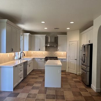 America's Dream HomeWorks - Just 3 weeks after demo day, our new kitchen is done! Amazing! We kept our old floors because it was too much to change our entire 1st floor - General Contractors Near Me - North Highlands, California America's Dream HomeWorks - Just 3 weeks after demo day, our new kitchen is done! Amazing! We kept our old floors because it was too much to change our entire 1st floor - General Contractors Near Me - North Highlands, California