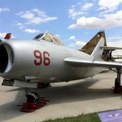 Museo del Aire - MiG 17, en un principio pensé que era un MiG 15, son muy parecidos ;-;