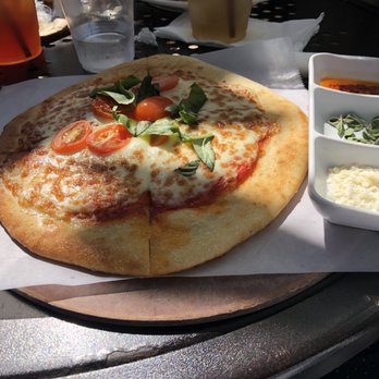 Urth Caffe - Margherita Pizza - Coffee & Tea Near Me - Laguna Beach, California