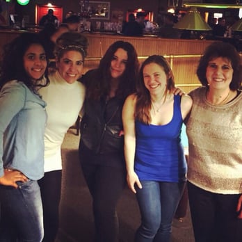 Castle Billiards Lounge - Pool Halls Near Me - East Rutherford, New Jersey
