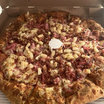 Piper's Mighty Good Pizza - Islander - Pizza Near Me - Harbor Springs, Michigan Piper's Mighty Good Pizza - Islander - Pizza Near Me - Harbor Springs, Michigan