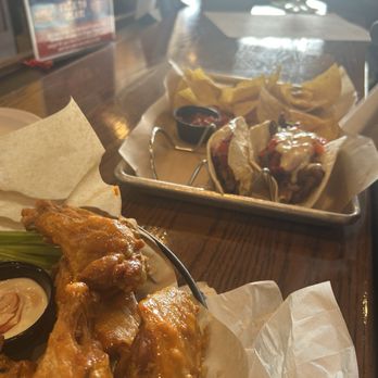 The Brass Tap - Steak tacos - American Near Me - Orlando, Florida The Brass Tap - Steak tacos - American Near Me - Orlando, Florida