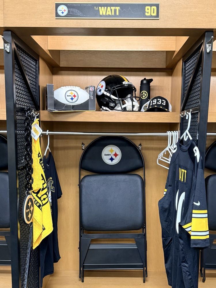 Acrisure Stadium  - wedding in Pittsburgh, PA