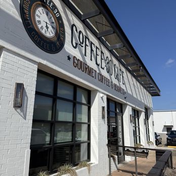 Coffee 30 - Curb appeal - Breakfast & Brunch Near Me - Lake Charles, Louisiana
