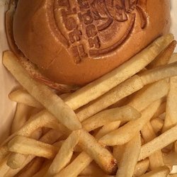 Souper Twist & More - Cheeseburger with Fries