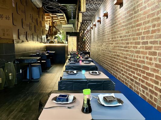 58-22 Myrtle Ave by null