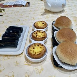 Baked BBQ Pork Buns Baked BBQ Pork Buns