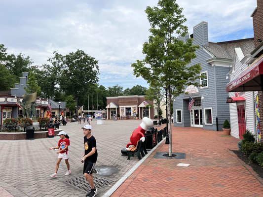 Six Flags by null