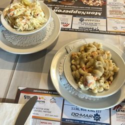 Rôtisserie Chantecler BBQ - Coleslaw and macaroni salad