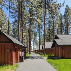 FivePine Lodge & Conference Center
