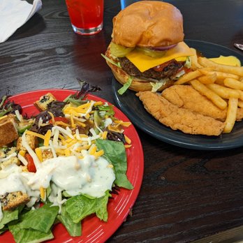 The Pennant - American Near Me - Topeka, Kansas