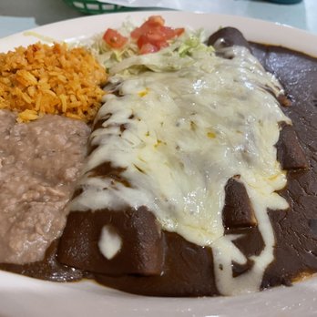 El Borrego De Oro - If you're looking for authentic, really delicious Mexican food, you found the place. This place is family-owned is super tasty. - Mexican Near Me - Austin, Texas El Borrego De Oro - If you're looking for authentic, really delicious Mexican food, you found the place. This place is family-owned is super tasty. - Mexican Near Me - Austin, Texas