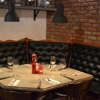 Bistro L'Intercolonial - Photo - Burgers Near Me - Rivière-du-Loup, Quebec Bistro L'Intercolonial - Photo - Burgers Near Me - Rivière-du-Loup, Quebec