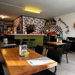 Lynny’s