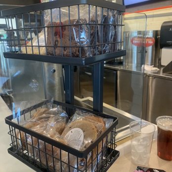 McAlister's Deli - Delis Near Me - Flint, Michigan
