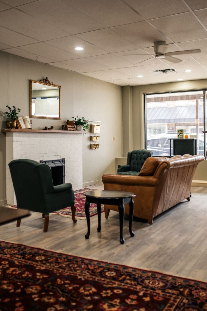 THE LATEST EDITION BOOKSTORE Updated August 2024 210 N Maple St