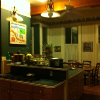Maison Perrier - Common kitchen area - Hotels Near Me - New Orleans, Louisiana Maison Perrier - Common kitchen area - Hotels Near Me - New Orleans, Louisiana