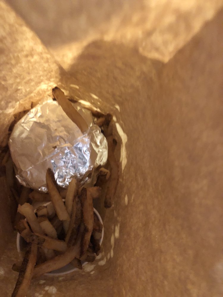 FIVE GUYS Updated June 2024 29 Photos & 49 Reviews 1872