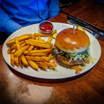 Houlihan's - Veggie Burger - Bars Near Me - Manhattan, Kansas Houlihan's - Veggie Burger - Bars Near Me - Manhattan, Kansas
