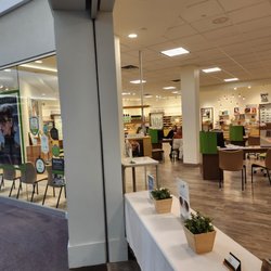 Pearle Vision - Never will I ever!!! CUSTOMERS BEWARE OF WAIT!