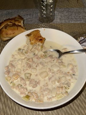 Clintons Bar & Grille by null