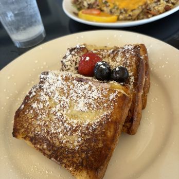 Sweet E's Cafe - Blueberry and Cream Cheese Stuffed French Toast - Cafes Near Me - Honolulu, Hawaii Sweet E's Cafe - Blueberry and Cream Cheese Stuffed French Toast - Cafes Near Me - Honolulu, Hawaii