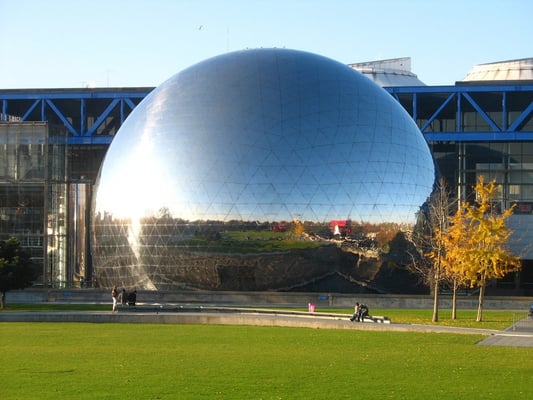 La Géode by null