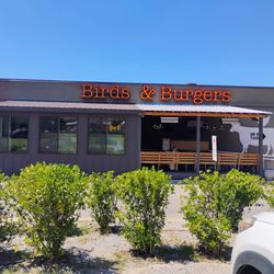 Birds And Burgers - Outside