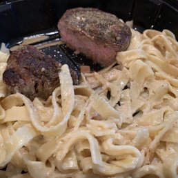 Steak Alfredo*