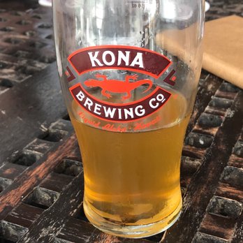 Kona Brewing - Waialua Wheat draft.... soooooo good - Pubs Near Me - Honolulu, Hawaii